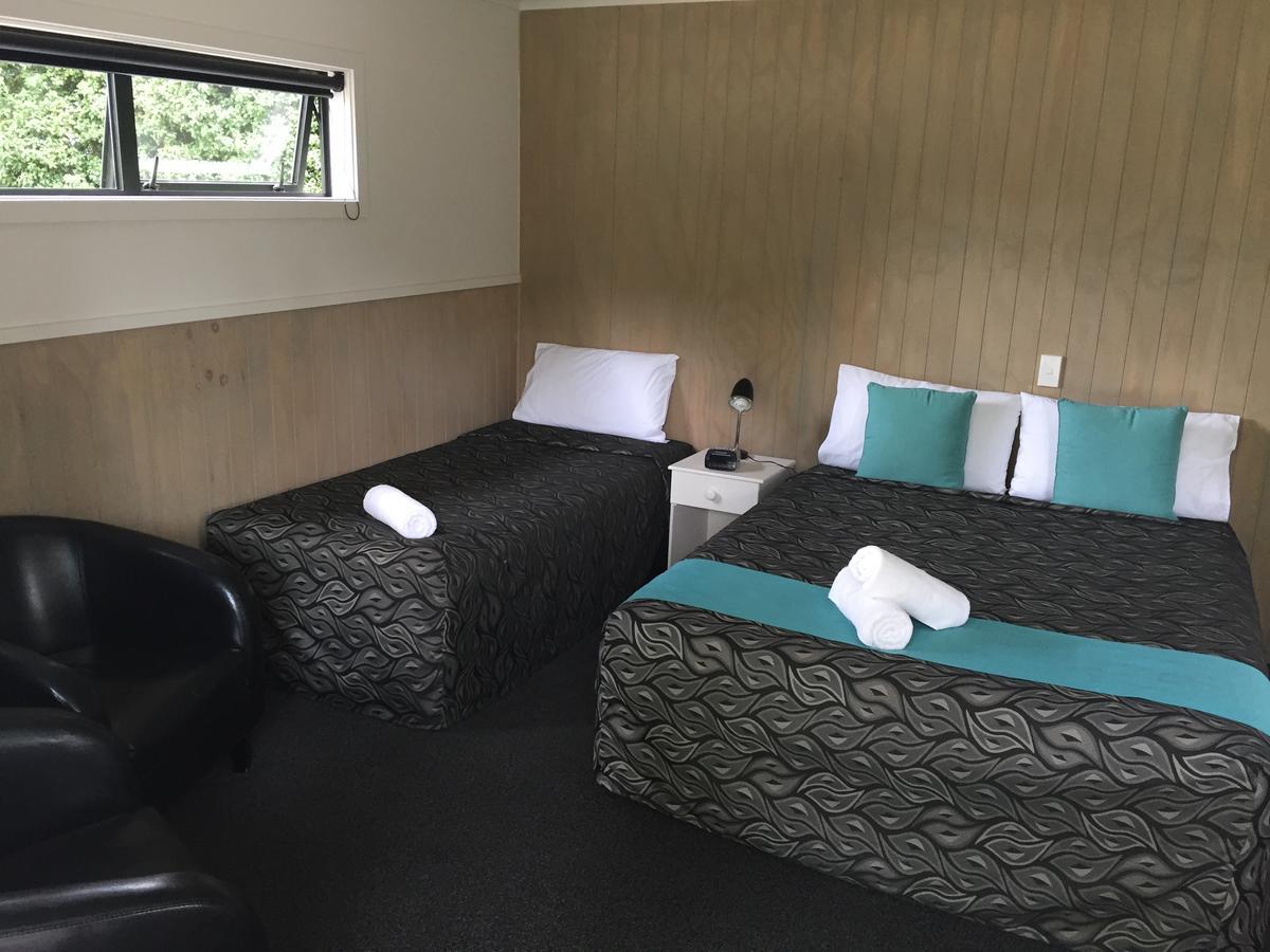 Geraldine Top 10 Holiday Park ภายนอก รูปภาพ